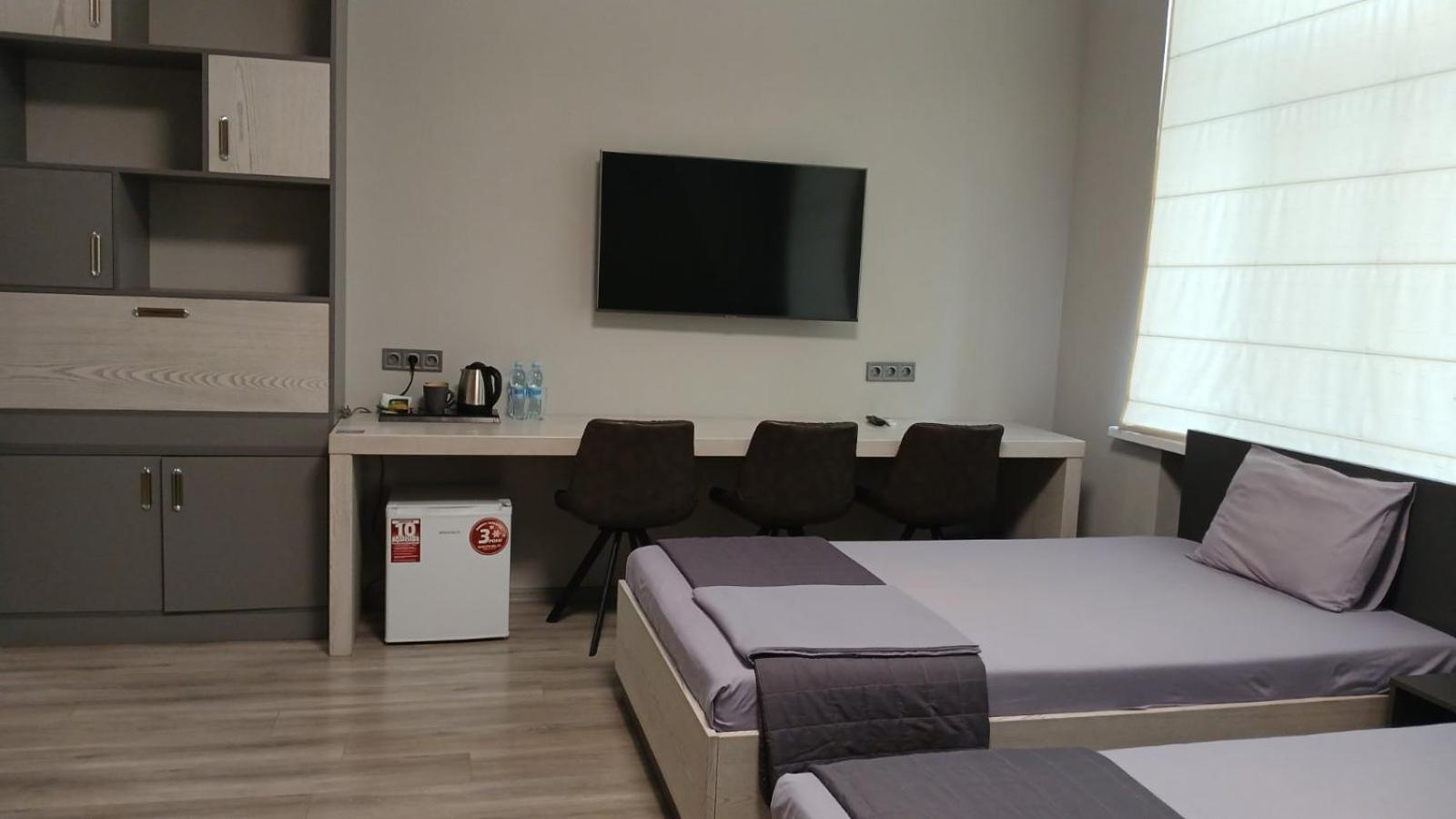 Prestige Apartments Dniprodzerzhynsk Bagian luar foto